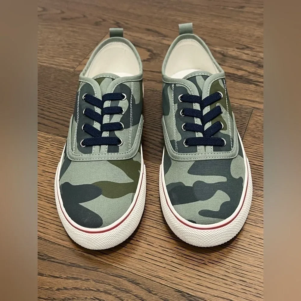 Mini Boden Printed Low Top Sneakers (Size 38)
